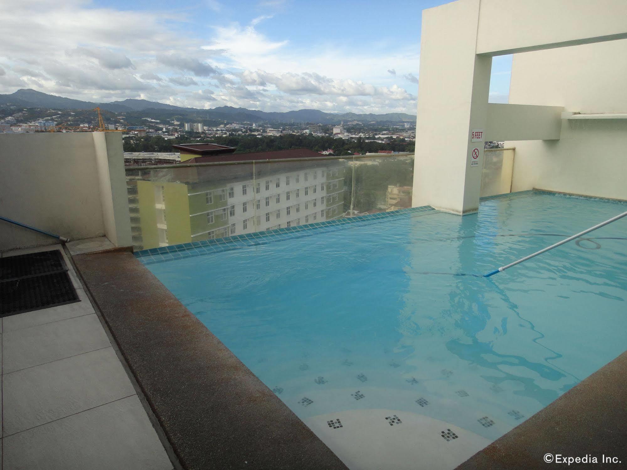 Cityscape Hotel Mandaue City Exterior foto