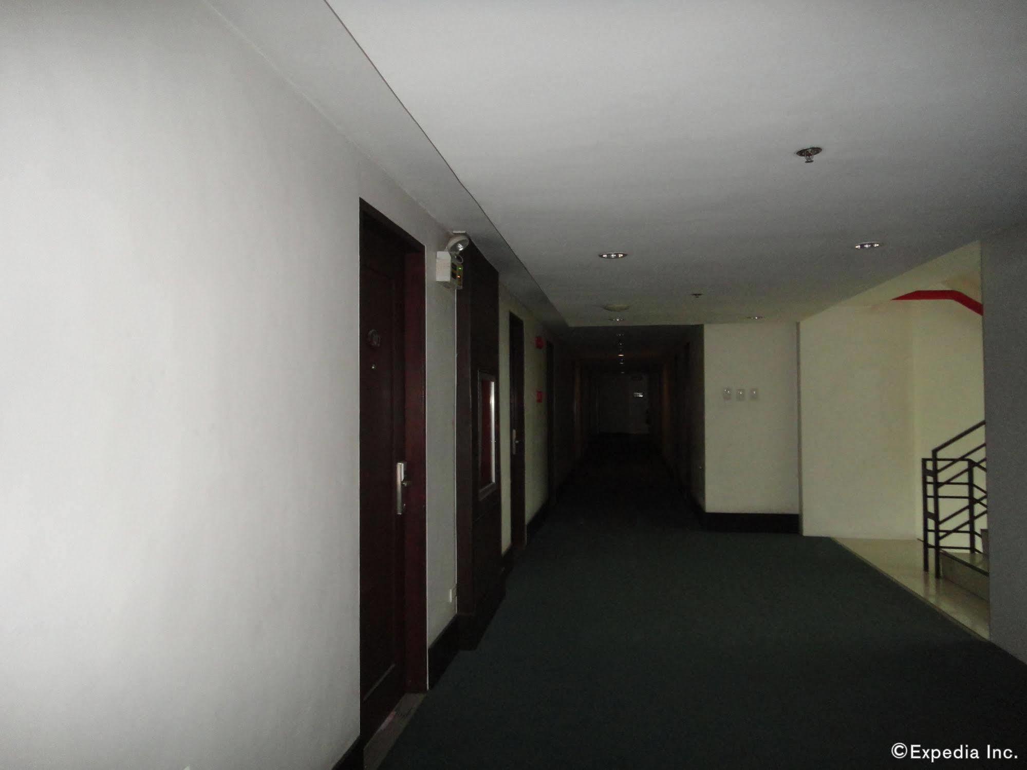 Cityscape Hotel Mandaue City Exterior foto